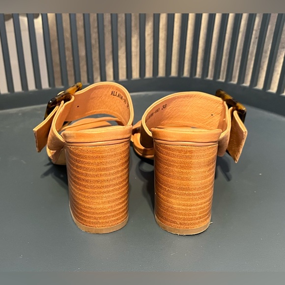 Mollini size 38 slides with tortoise shell buckle and block heel - Picture 3 of 6